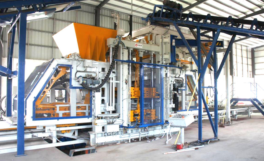 Машините за тули Quangong го оставаат својот белег во Јужна Кина - тули за поплочување и тули во облик на дијамант со помош на една машина